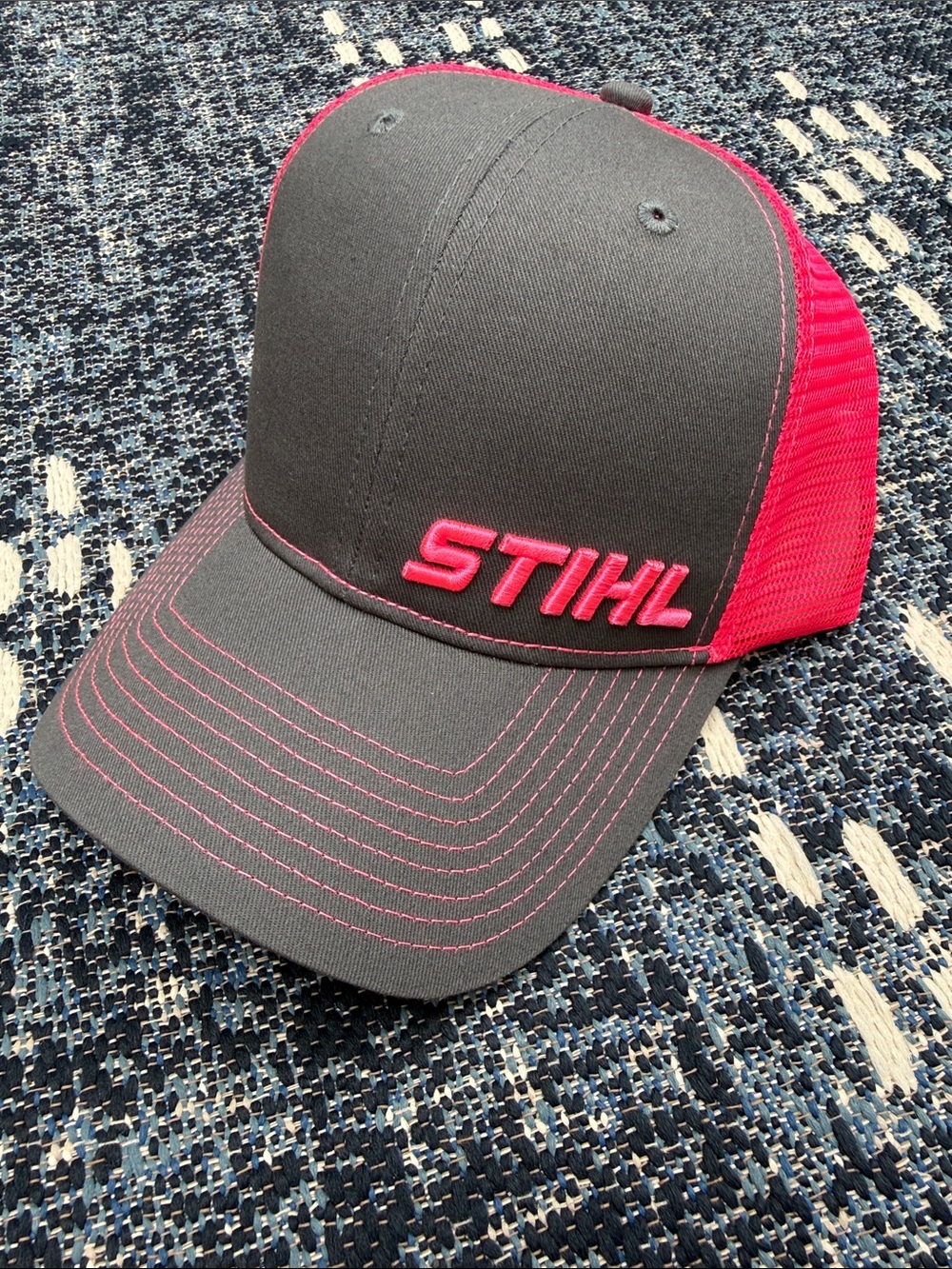 STIHL Women's Gray and Pink Mesh Trucker Hat
